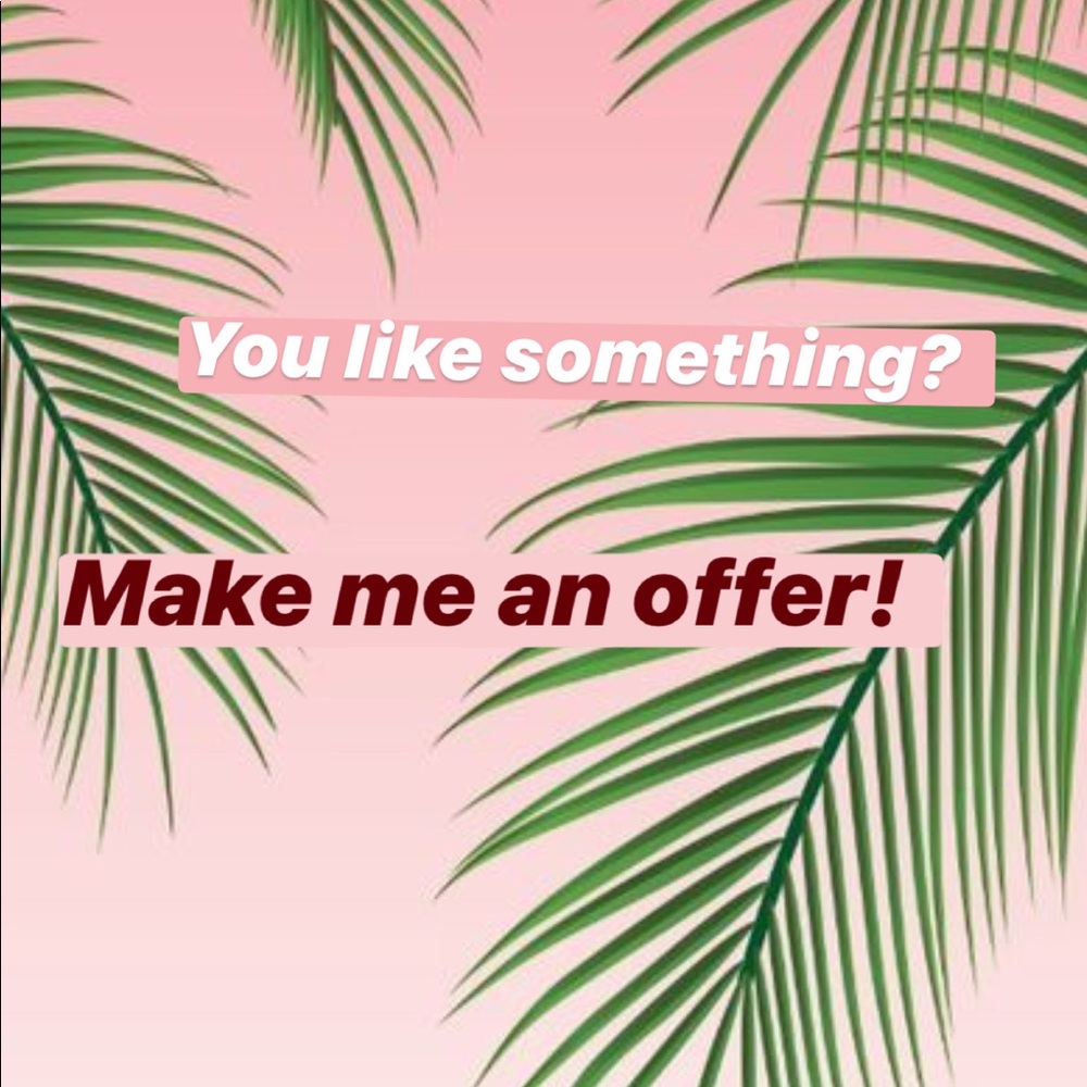 🌸⭐️💘 bundle!!
3 items for $10
5 items for $15
7 items for $18
10 items for $25